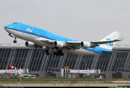 KLM13041515