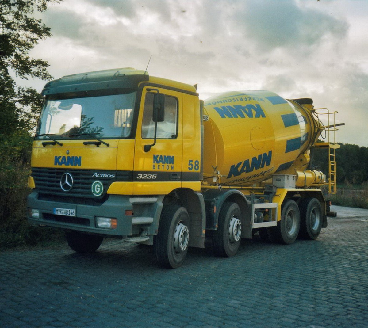 KANN BETON BENZ ACTROS MP1 CEMEX