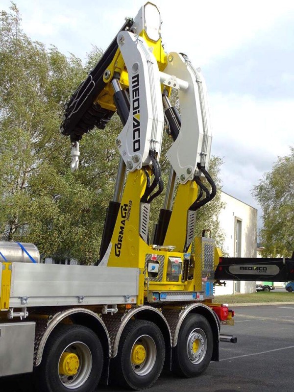 ht-VOLVO-8X4 PALFINGER-005