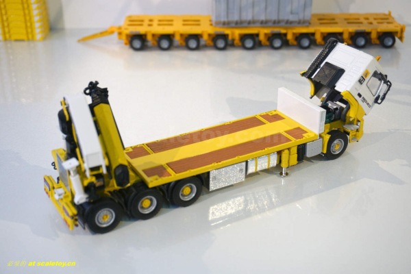 ht-VOLVO-8X4 PALFINGER-012