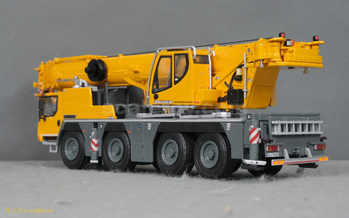 2 all terrain crane 利勃海爾ltm1090全地面起重機