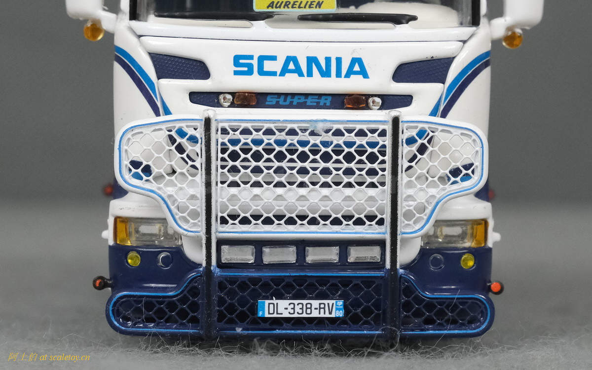 scania streamline topline 6×2 twin steer with 3x belt trailer