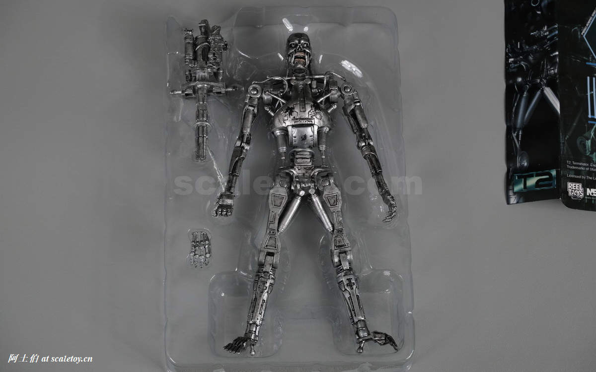 terminator 2 endoskeleton – battle damaged edition 終結者2機器