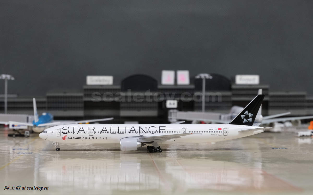 [Aero500] AIR CHINA BOEING B777-300 Reg. B-2032 “STAR ALLIANCE” 中国国际航空公司 波音B777-300 星空联盟涂装 1/500比例