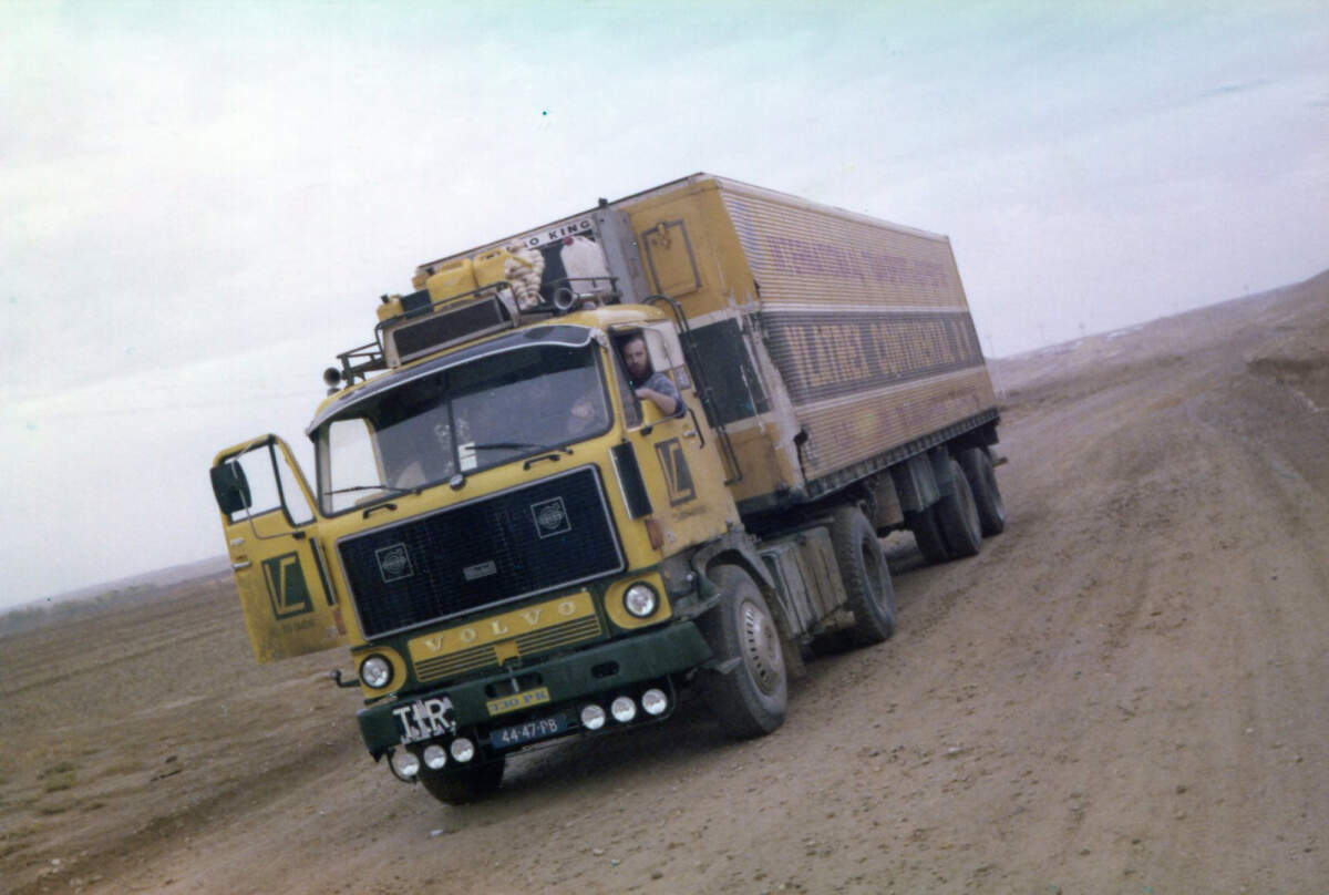 Louis achter het stuur Henk maakt de foto.