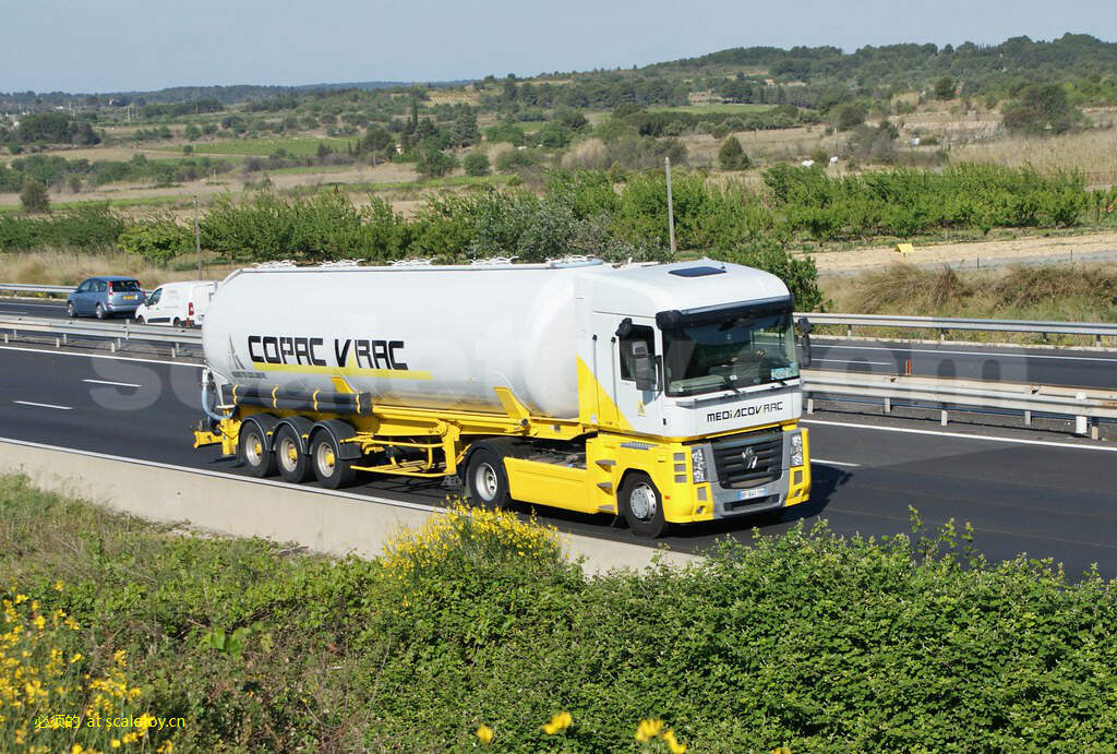 ht-renaultgt-MED-021