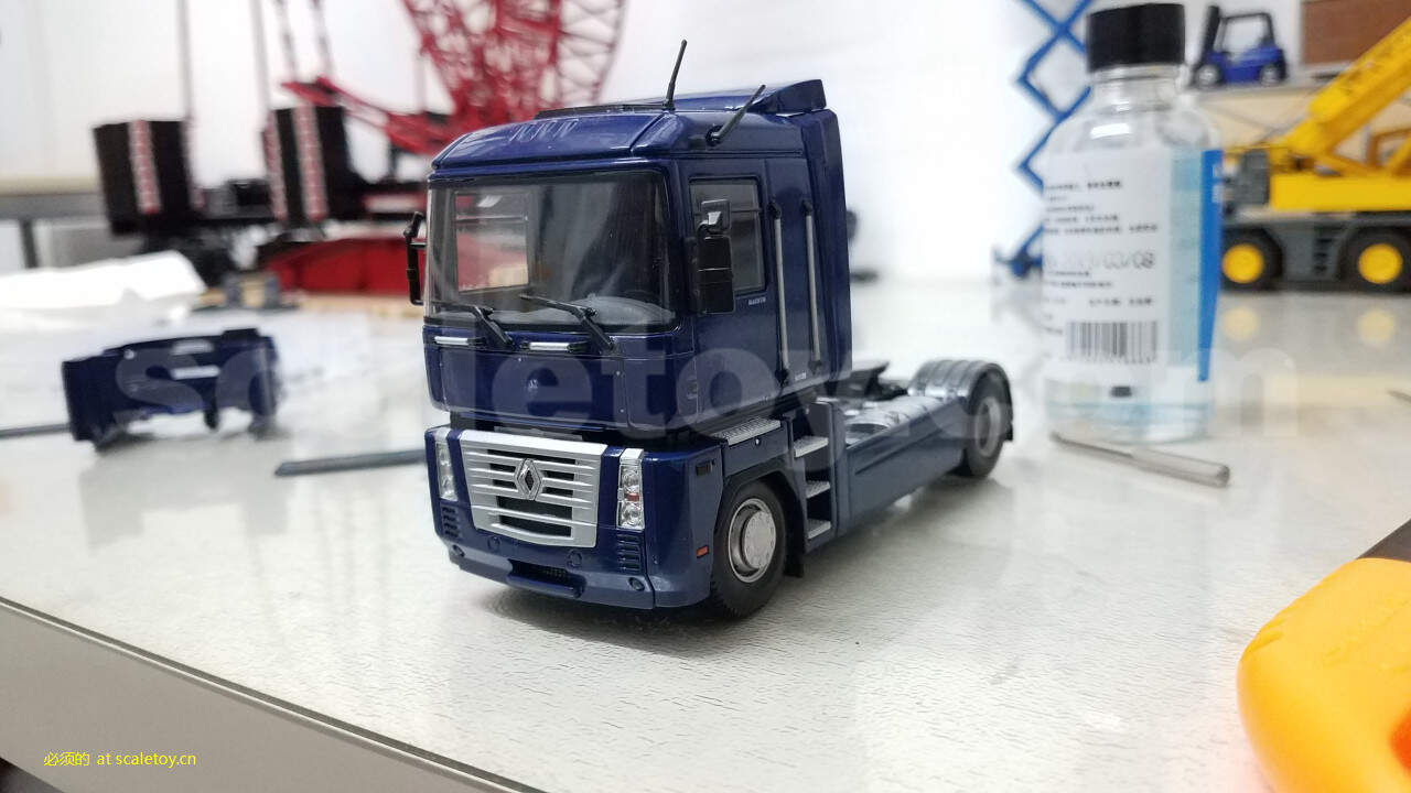 ht-renaultgt-MED-024