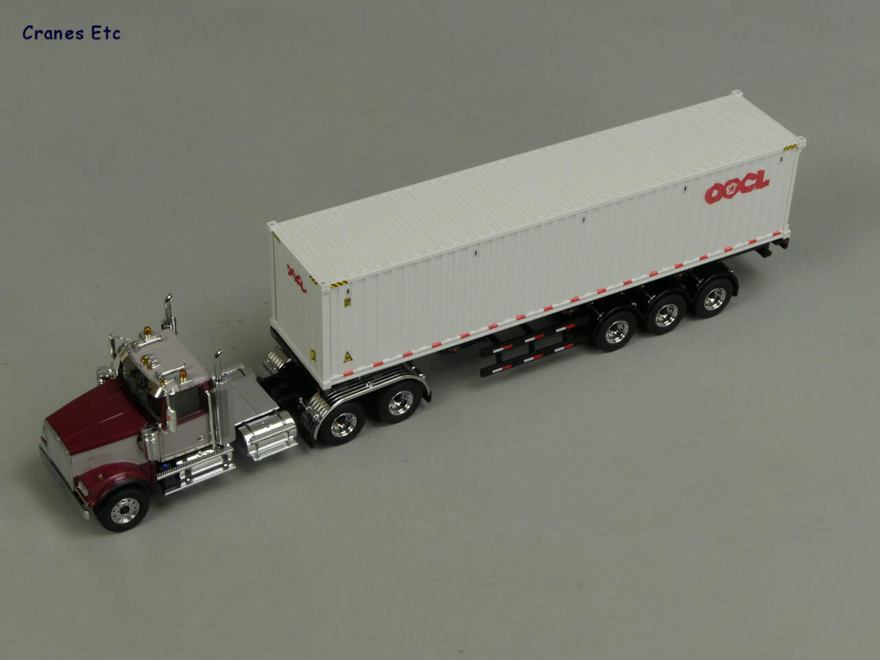 [Diecast Masters] Western Star 4900 SF with 40′ Container