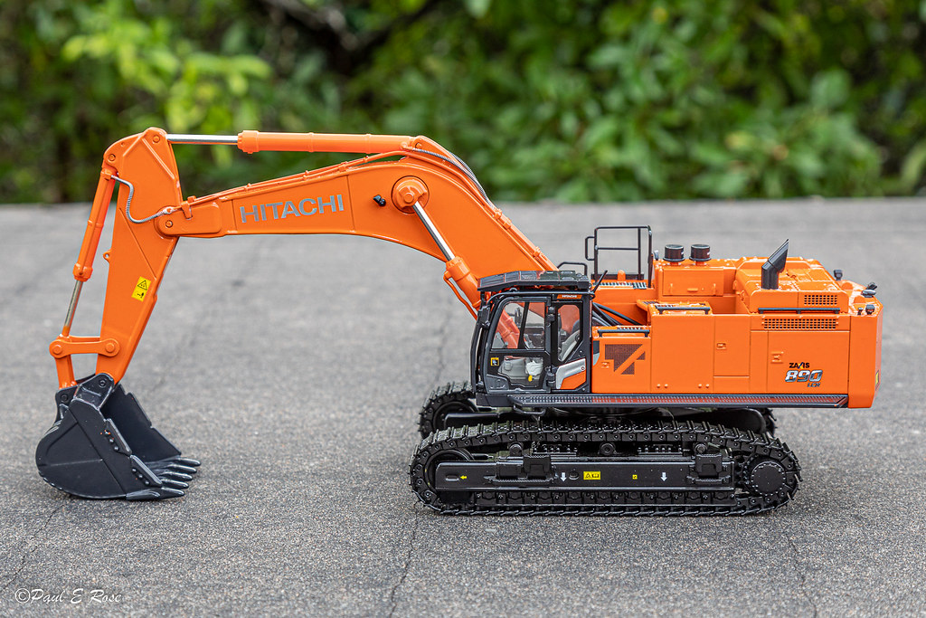 [TMC MODELS] Hitachi ZX890 LCH-7