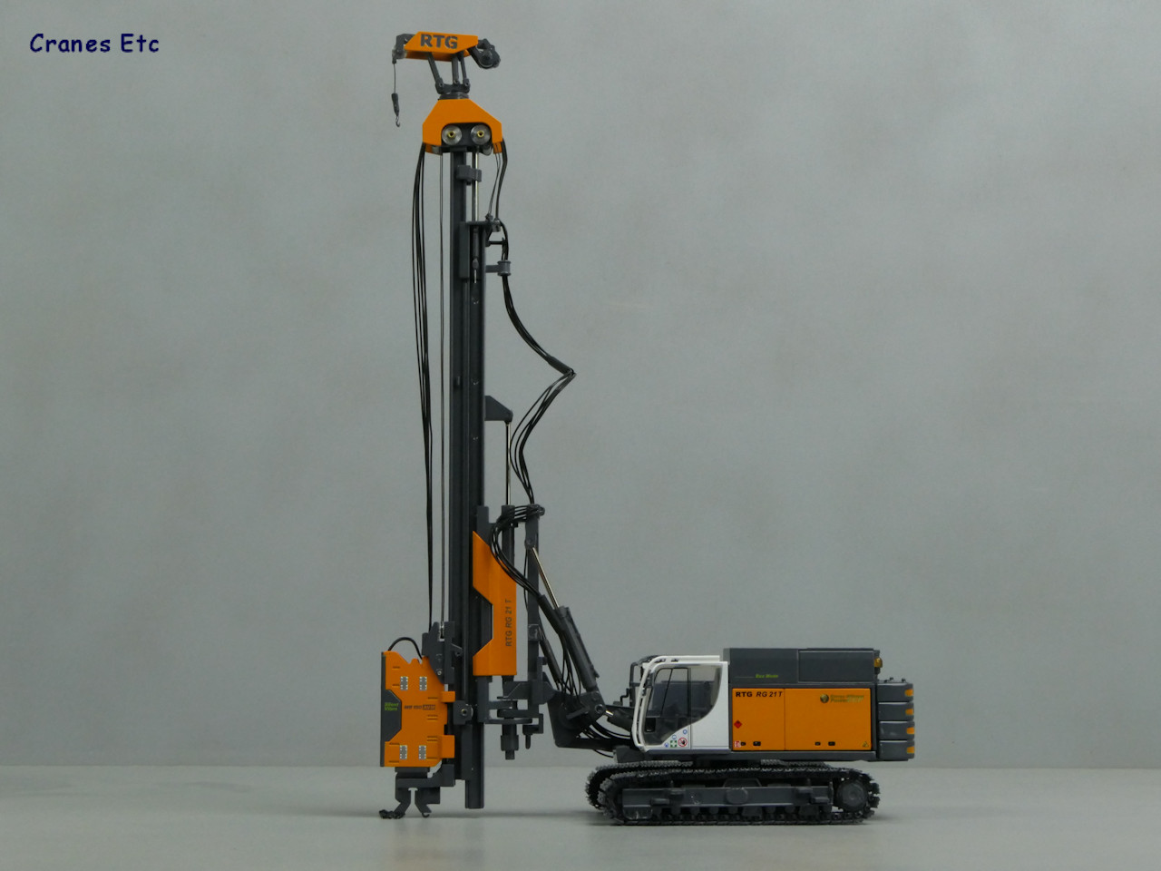 [BYMO] RTG RT 21 T Pile Driver with Telescopic Leader
