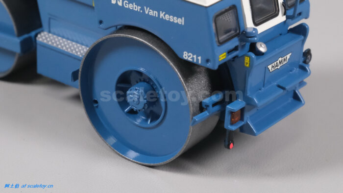 SUPER_800_Titel_GrauerFond_570x0